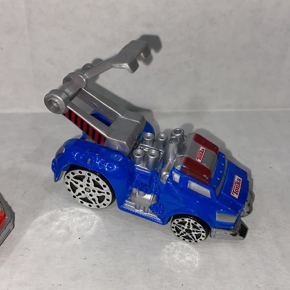 Lot of 3 Tonka Emergency Vehicles Fire Truck Tow Truck & Ambulance - Picture 2 of 11